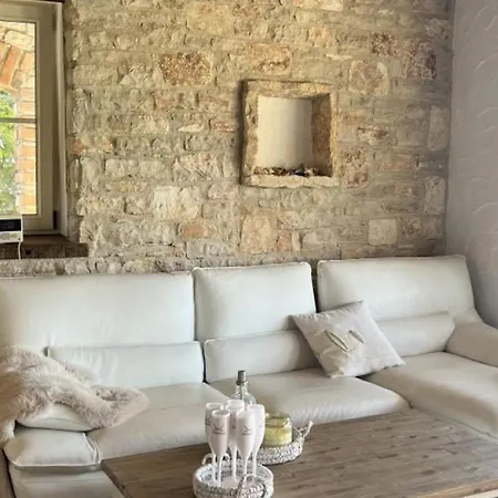 Beautiful Casa Mirejo With Pool In Kastelir Villa *