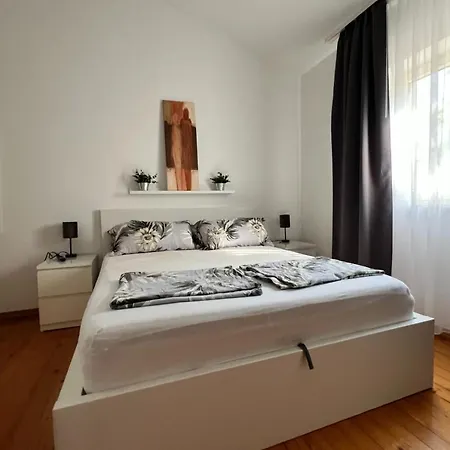 Beautiful Casa Mirejo With Pool In Kastelir Villa